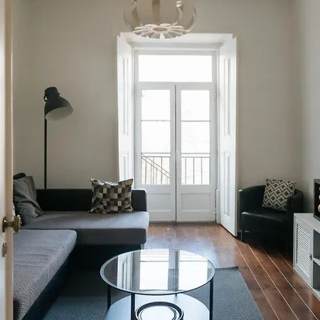 Diogo's Alcantara I By Mycelia Apartman