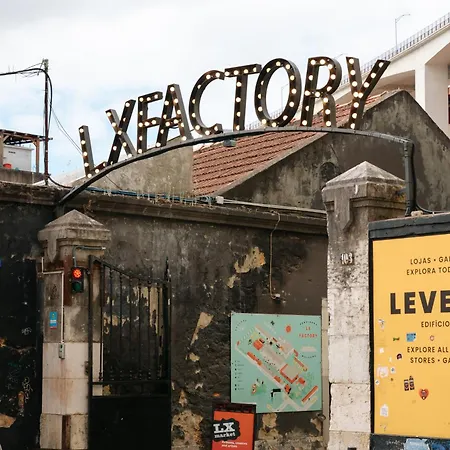 Diogo's Alcantara I By Mycelia Apartmán *